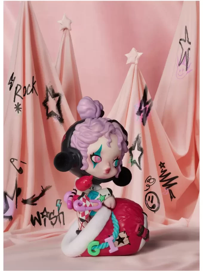 SKULLPANDA The Stocking Surprise Figure