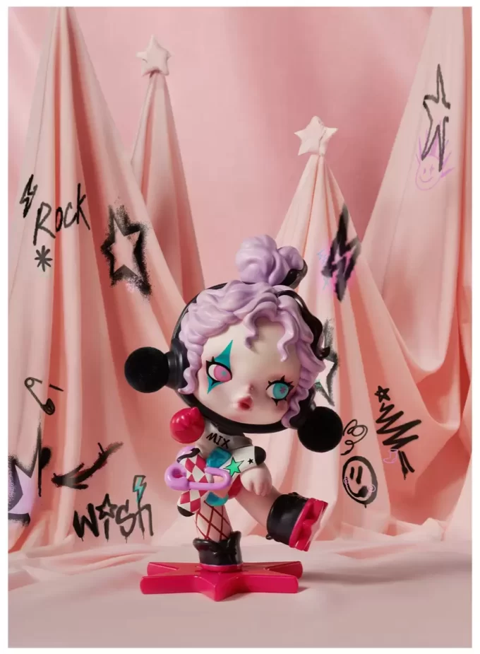 SKULLPANDA The Stocking Surprise Figure